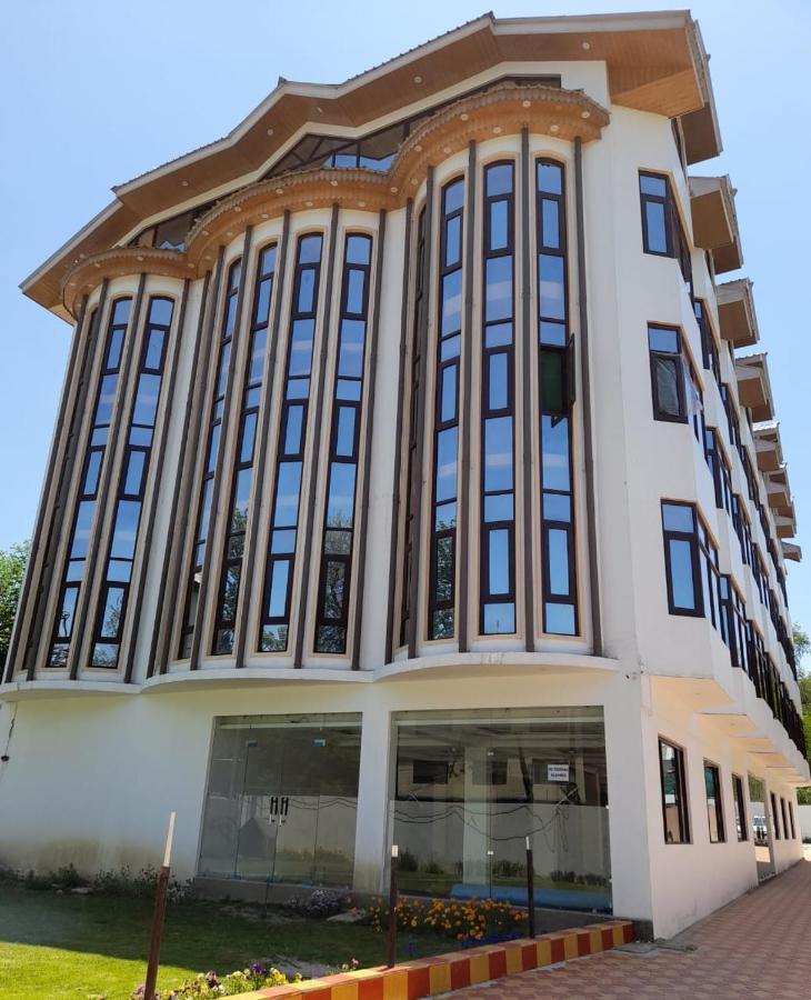 Hotel Zoon Dabb Srinagar Airport Kashmir Екстер'єр фото