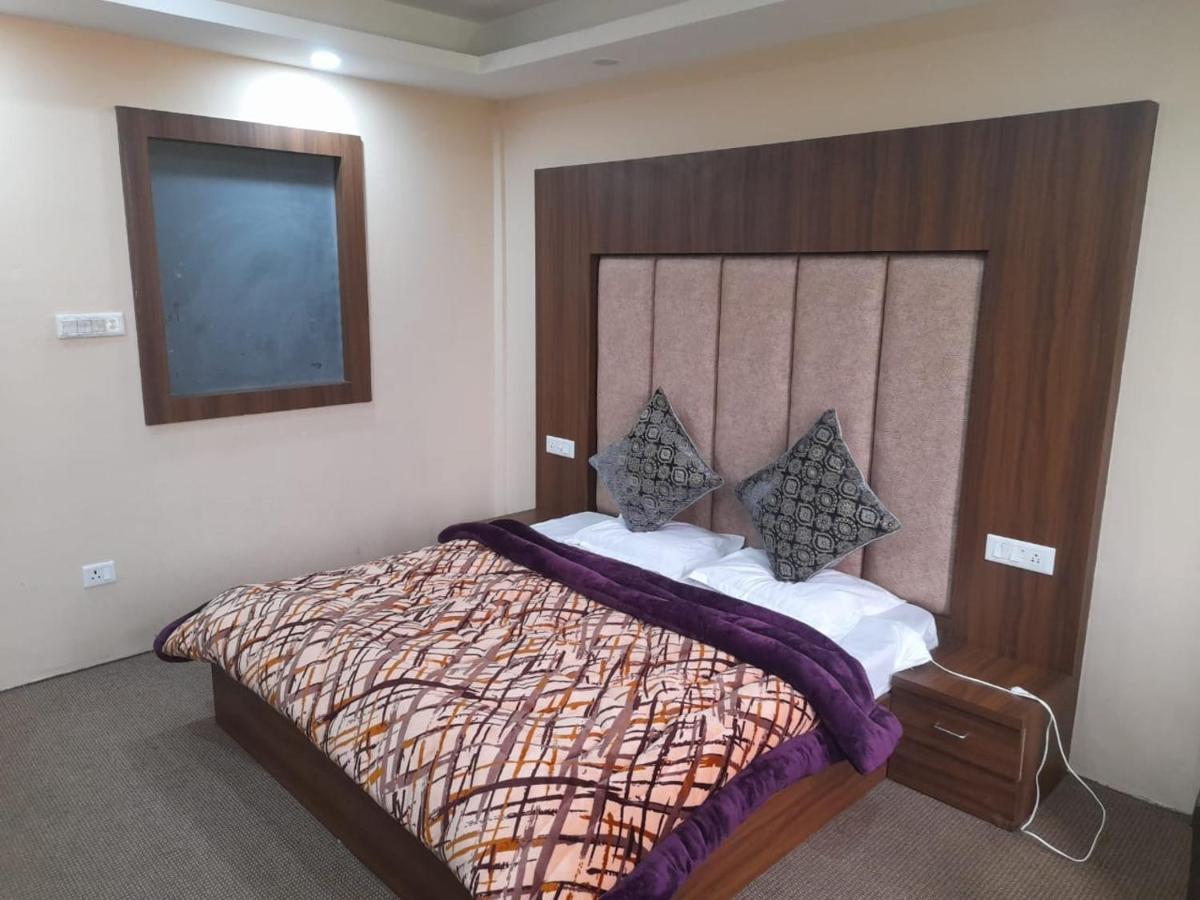 Hotel Zoon Dabb Srinagar Airport Kashmir Екстер'єр фото