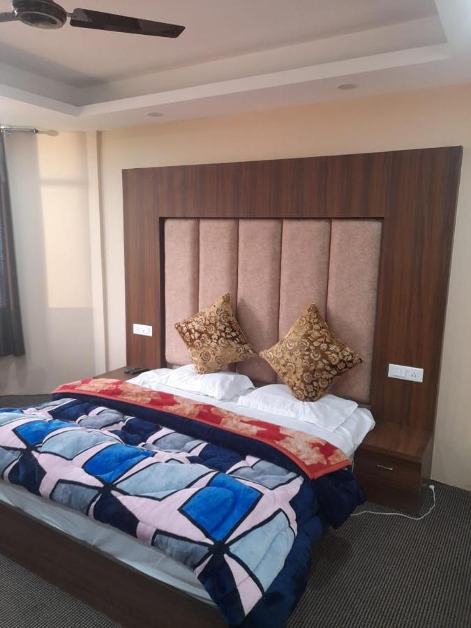 Hotel Zoon Dabb Srinagar Airport Kashmir Екстер'єр фото