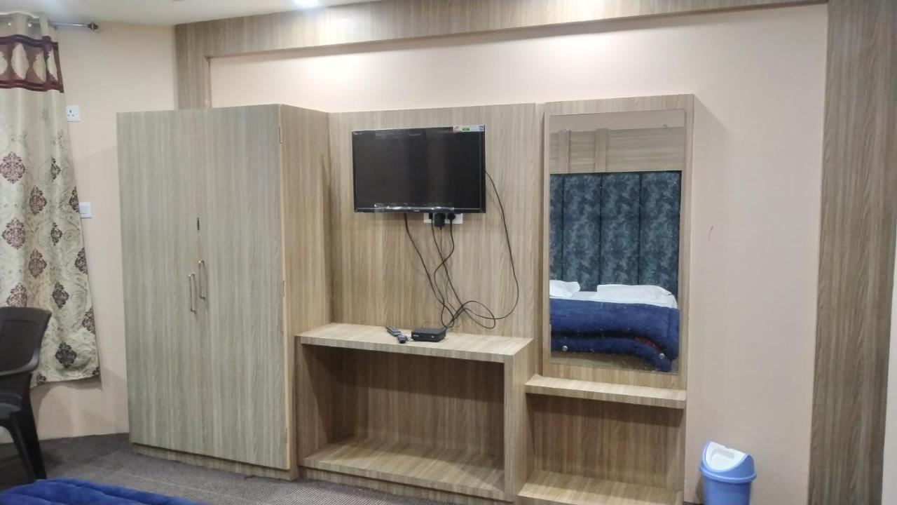 Hotel Zoon Dabb Srinagar Airport Kashmir Екстер'єр фото