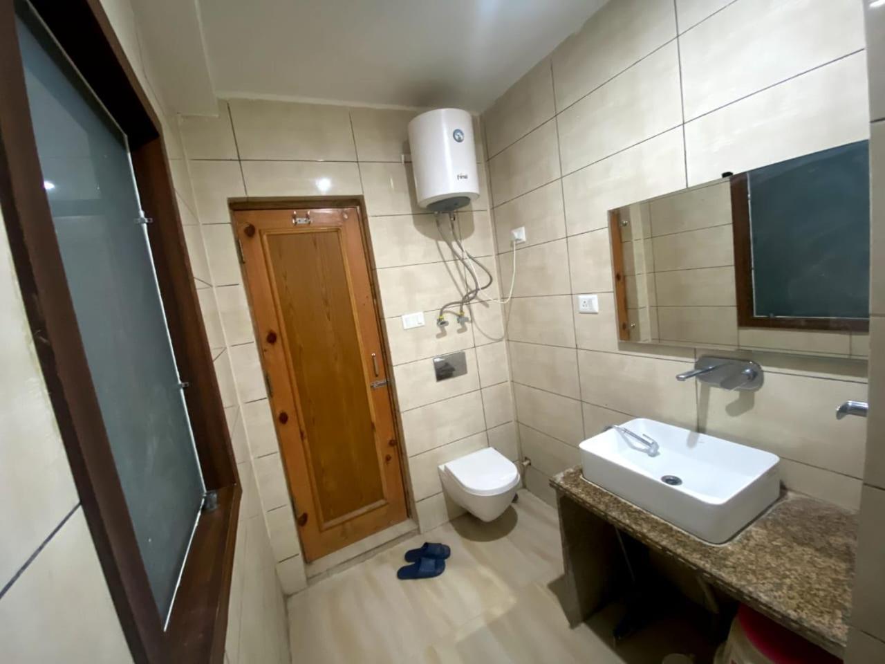 Hotel Zoon Dabb Srinagar Airport Kashmir Екстер'єр фото