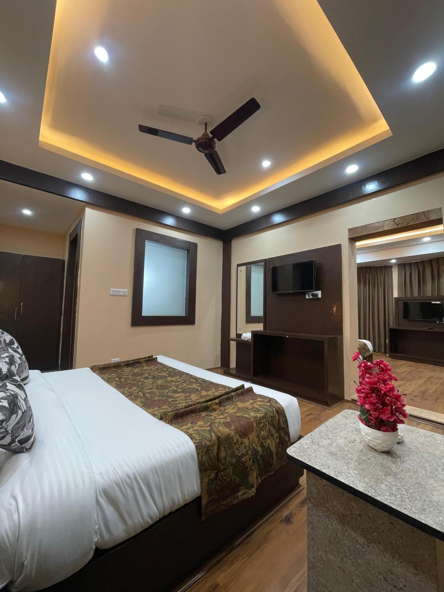 Hotel Zoon Dabb Srinagar Airport Kashmir Екстер'єр фото