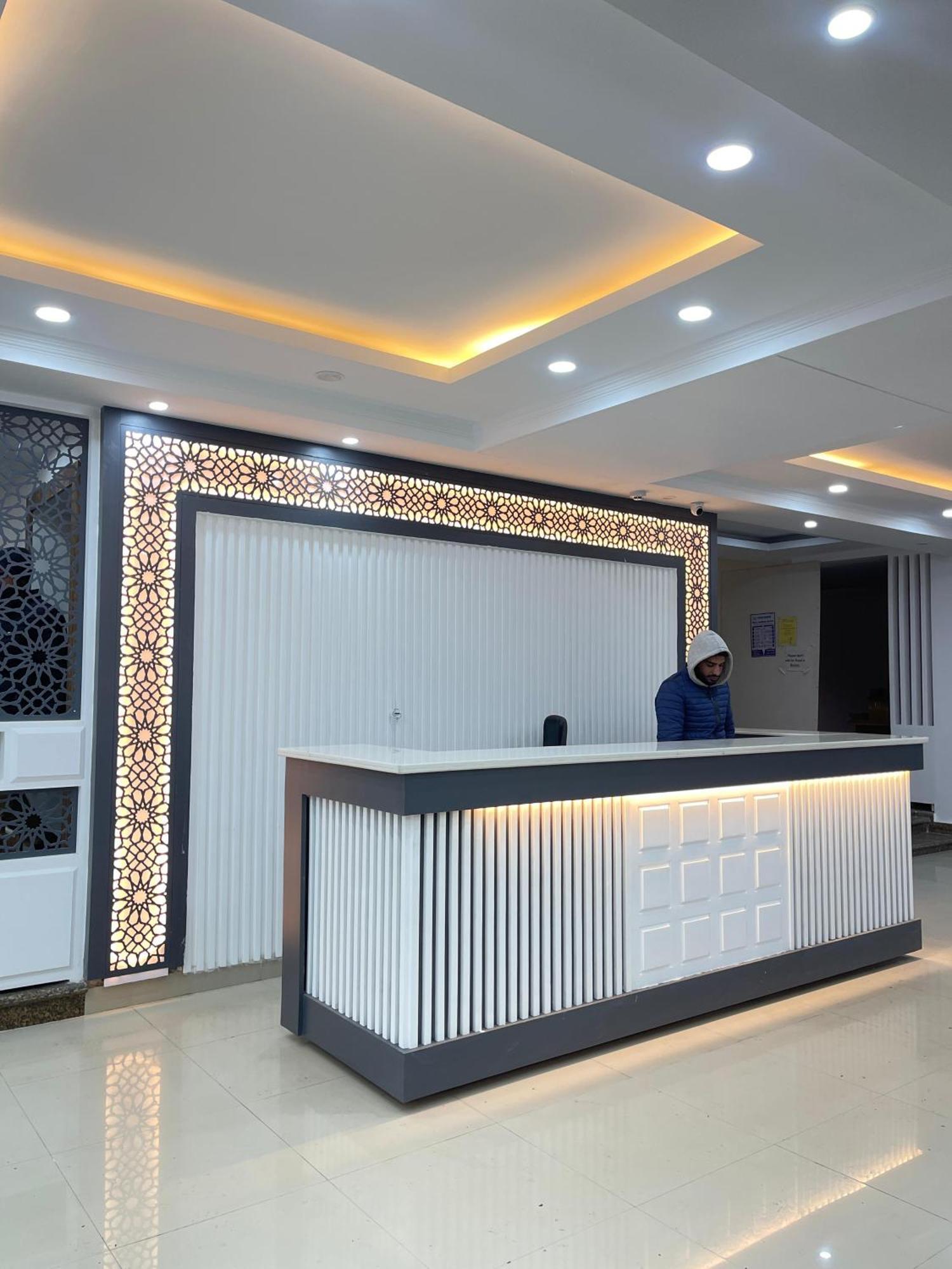 Hotel Zoon Dabb Srinagar Airport Kashmir Екстер'єр фото